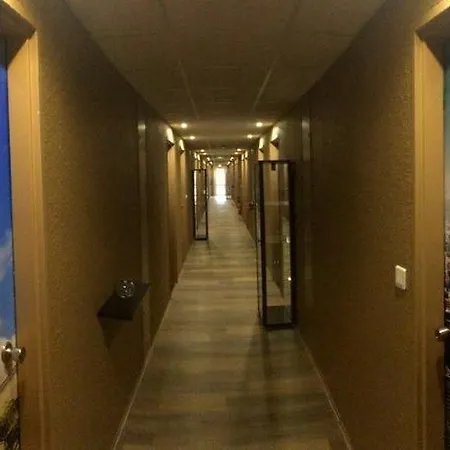Kyriad Direct Bezannes Hotel