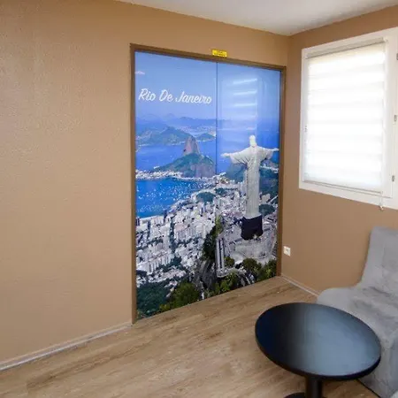 Kyriad Direct Bezannes 2* Reims