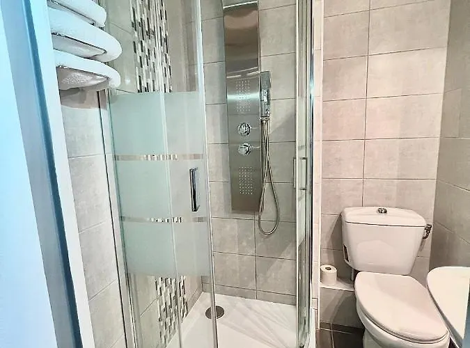 Kyriad Direct Bezannes 호텔 2*