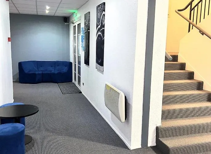 Kyriad Direct Bezannes 2*